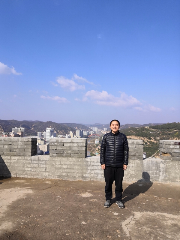 人间不值得的第一张照片--延安蓝颜知己交友网